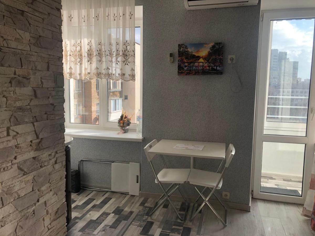 Апартаменты Дворец Украины С Круглой Кроватью Kyiv Exterior photo